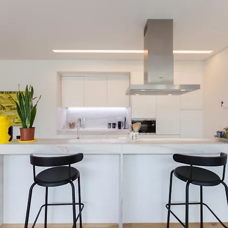 Flh Av. Liberdade Stunning With Balcony & Parking * Lissabon