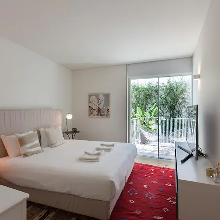 Flh Av. Liberdade Stunning With Balcony & Parking Apartment Lisbon