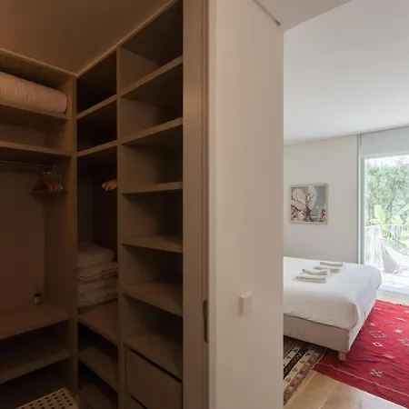 Apartment Flh Av. Liberdade Stunning With Balcony & Parking