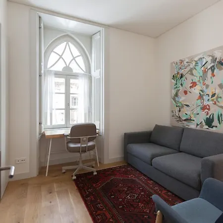 Flh Av. Liberdade Stunning With Balcony & Parking Appartamento