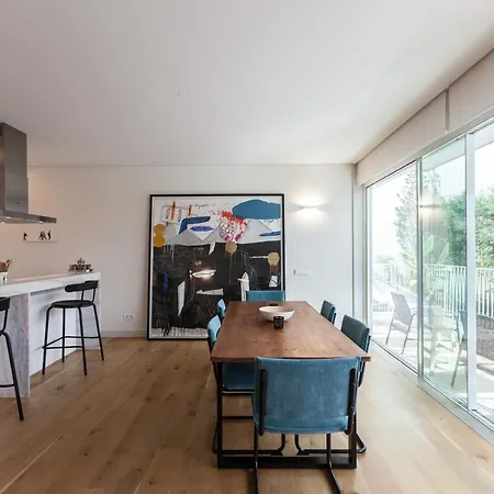 Apartment Flh Av. Liberdade Stunning With Balcony & Parking