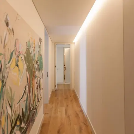 Flh Av. Liberdade Stunning With Balcony & Parking Lisbona