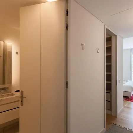 Flh Av. Liberdade Stunning With Balcony & Parking Appartement