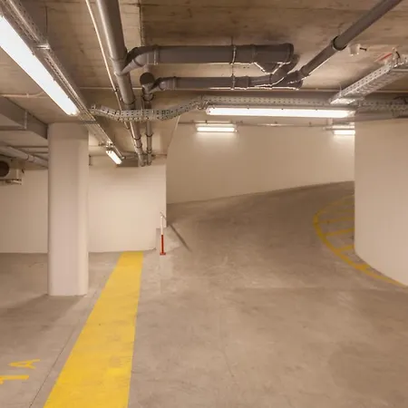 アパート Flh Av. Liberdade Stunning With Balcony & Parking リスボン